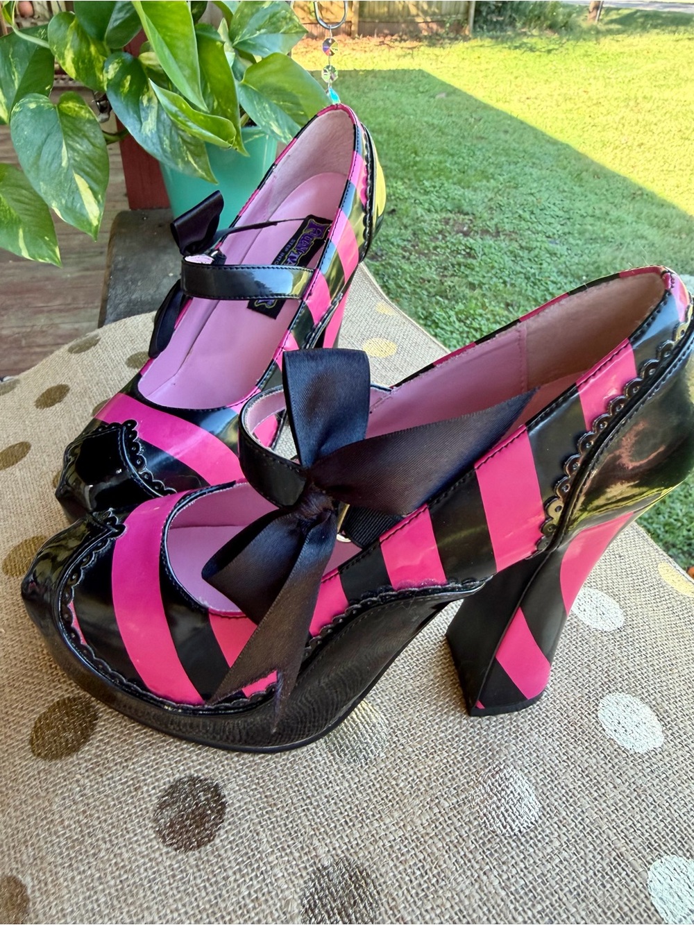 Funtasma Kitty-32 Black & Hot Pink Mary Jane Heels w/Bow ~BNIB ~Y2K ~2010 Rare!